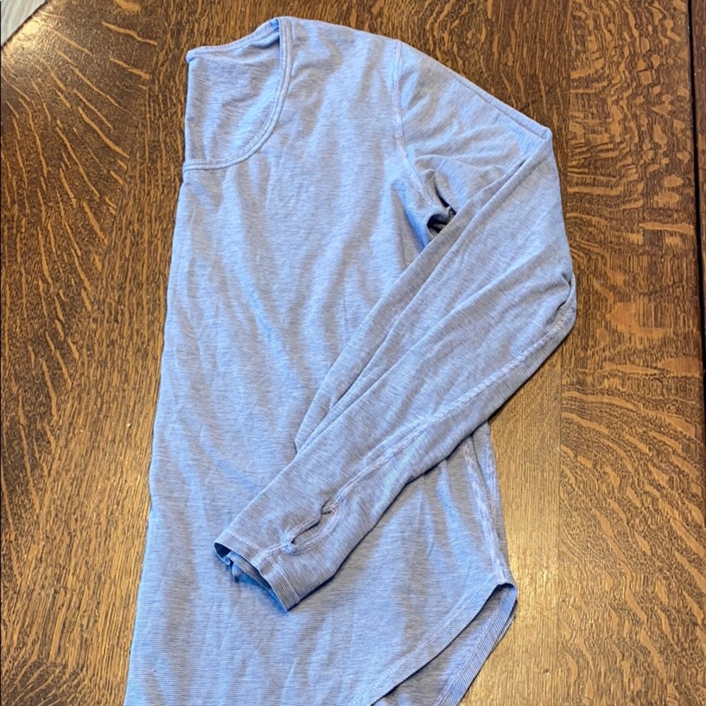 Lululemon top